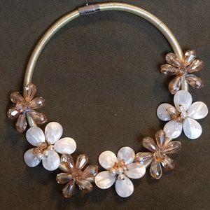 Gardenia Crystal & Mother of Pearl Necklace